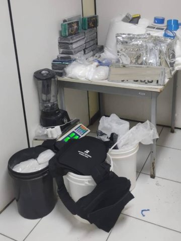 Mais de 120kg de drogas são apreendidas na zona rural de Feira de Santana