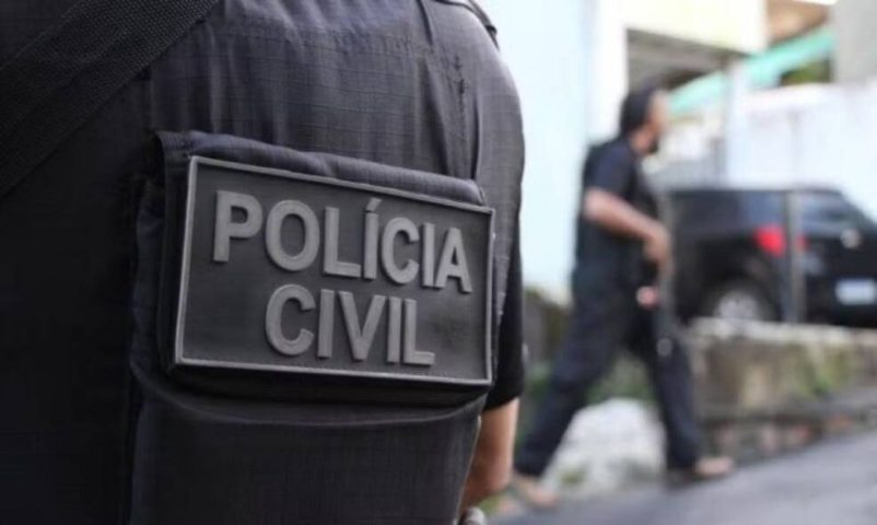 Mulher é presa por tentar matar coveiro em cemitério no sul da Bahia