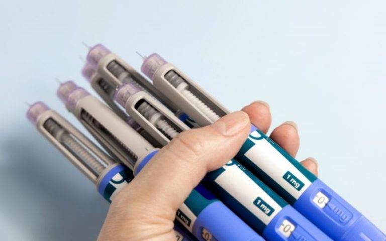 Comissão do SUS veta inclusão de canetas emagrecedoras no Sistema Único de Saúde