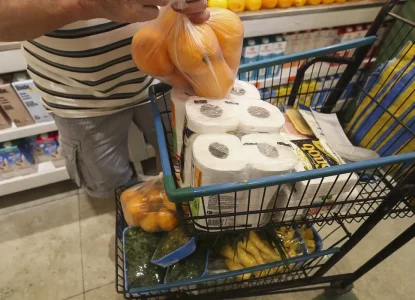 Inflação fecha julho em 0,26%; alimentos caem pelo segundo mês seguido