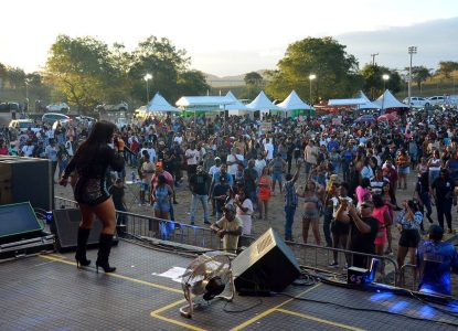 Shows animam multidão após 38ª Missa dos Vaqueiros em Jaguara, no último domingo, 28