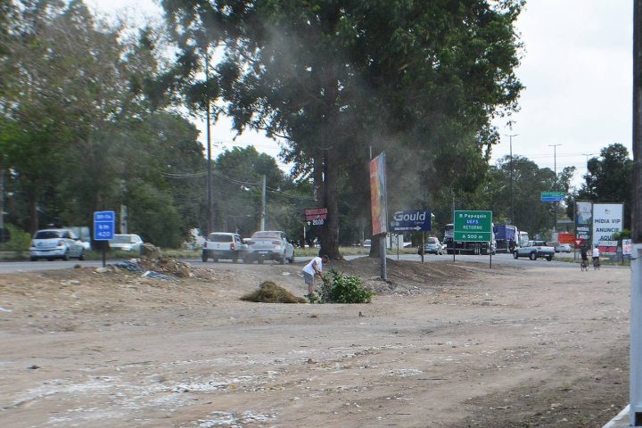 Secretaria de Serviços Públicos intensifica fiscalização contra descarte irregular de lixo na Avenida Transnordestina