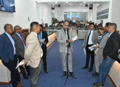 Justiça suspende concessão de 200 passes livres para portadores de fibromialgia em Feira de Santana, diz vereador