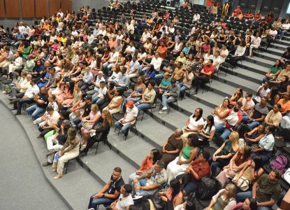 Mais 128 novos servidores públicos municipais são empossados em Feira de Santana