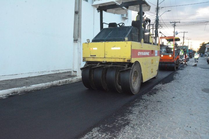 Começam obras de pavimentação em ruas no bairro Cidade Nova e Parque Ipê, em Feira de Santana