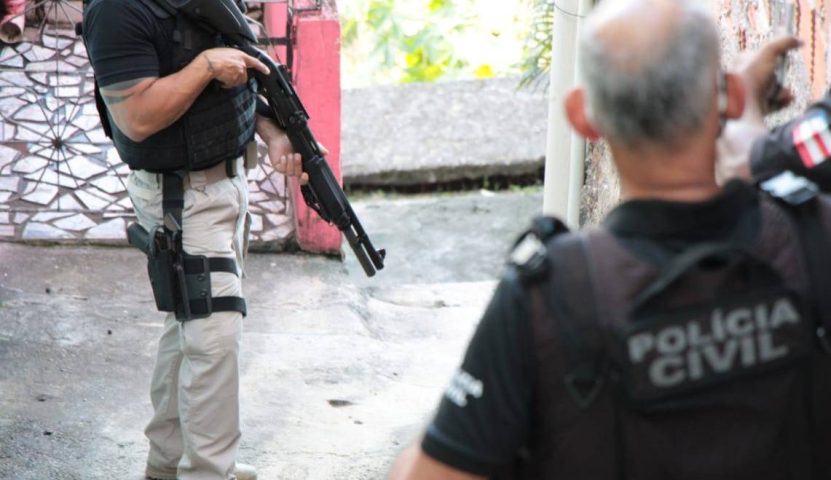 Envolvido na morte de jovem de 19 anos no distrito da Matinha é preso; autor do crime continua foragido