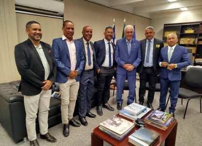 Vereadores de Feira de Santana iniciam agenda em Brasília com encontro no Senado