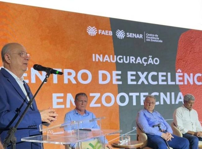 José Ronaldo celebra inauguração de centro de formação em Feira de Santana e destaca investimento