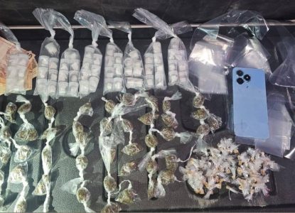 Dupla suspeita de tráfico de drogas é presa em Conceição do Jacuípe