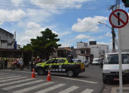 Rua Papa João XXIII passa a ter mão única, saiba em qual trecho