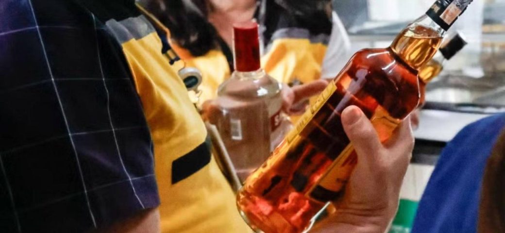 Brasil tem 29 casos confirmados de intoxicação por metanol, afirma Ministério da saúde