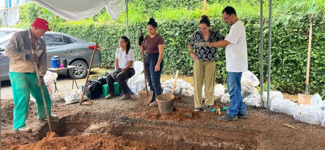 Cemitério encontrado em estacionamento de Salvador abriga corpos de mais de 100 mil escravizados