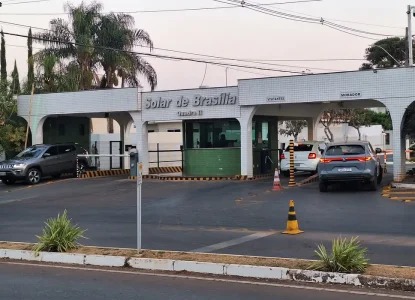 Alexandre de Moraes autoriza Jair Bolsonaro comemorar aniversário da filha em casa