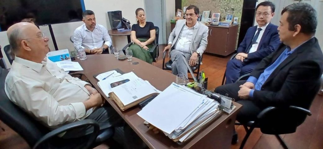 Dirigentes da montadora BYD visitam Feira de Santana e buscam expansão na região