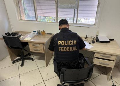 Polícia Federal volta apreender encomenda com cédulas falsas em Feira de Santana