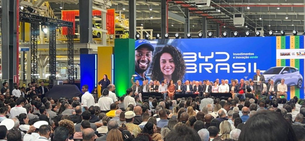 Na inauguração da BYD, ministro Rui Costa destaca papel da Bahia e do governo federal na retomada industrial