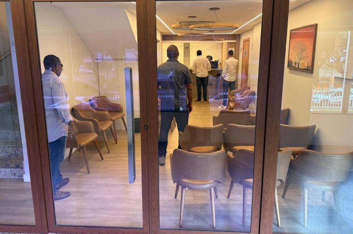 Plano de saúde e clínicas que atendem crianças com autismo em Salvador são alvos de operação da Polícia
