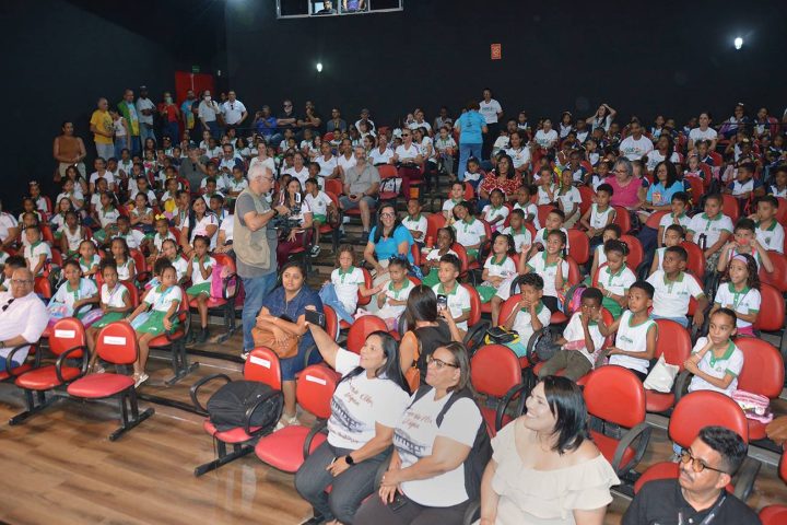Teatro Margarida Ribeiro é reaberto para receber 17º Fenatifs
