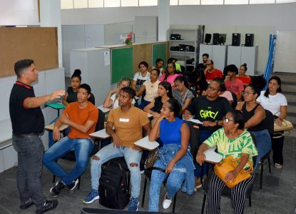 Casa do Trabalhador em Feira de Santana promove curso sobre currículo e entrevista de emprego nesta quinta, 30