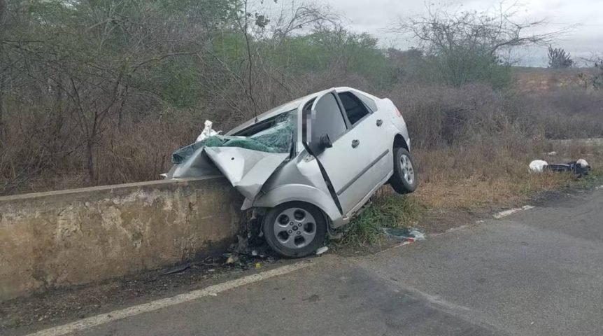 Quatro pessoas da mesma família morrem após acidente de carro no interior da Bahia