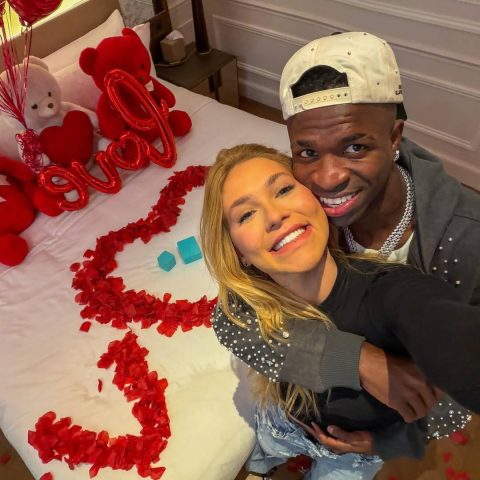 Novo casal na área: Vini Jr. faz surpresa romântica para Virgínia e agita web com possível ‘pedido de namoro’