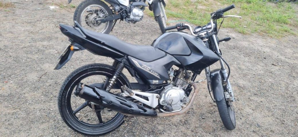 Polícia recupera dois veículos roubados nas últimas horas em Feira de Santana