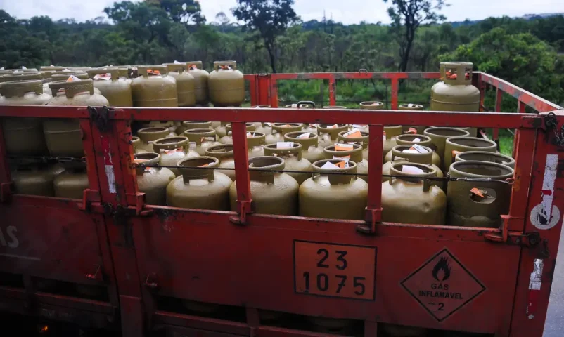 Beneficiários com NIS final 8 recebem Auxílio Gás nesta quarta, 29