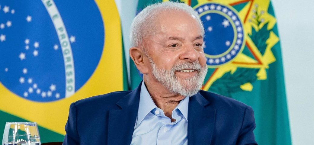 Lula sanciona lei que isenta do Imposto de Renda de quem ganha até R$ 5 mil nesta quarta, 26