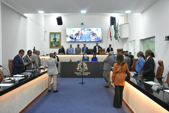 Um ano e quatro meses após grande reforma, vereadores de Feira de Santana discutem necessidade de nova sede para Câmara