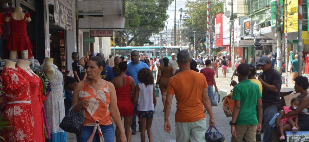 Descontos ou fraude? Black Friday movimenta Feira de Santana e exige atenção do consumidor