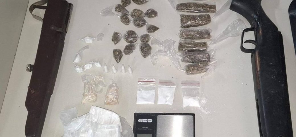 Operação Força Total: Polícia apreende armas e drogas em Feira de Santana