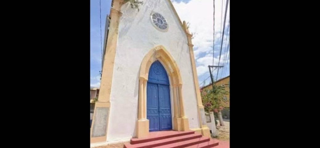 Após risco de desabamento, Justiça interdita capela em Itaparica