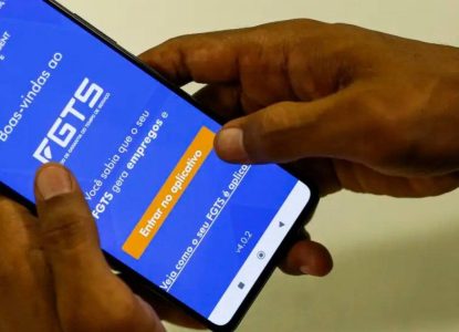 Liberação de FGTS retido é antecipado para 13 milhões de trabalhadores que aderiram ao saque-aniversário
