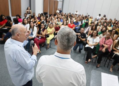 Professores da rede municipal de Feira de Santana devem receber um terço de férias ainda em 2025