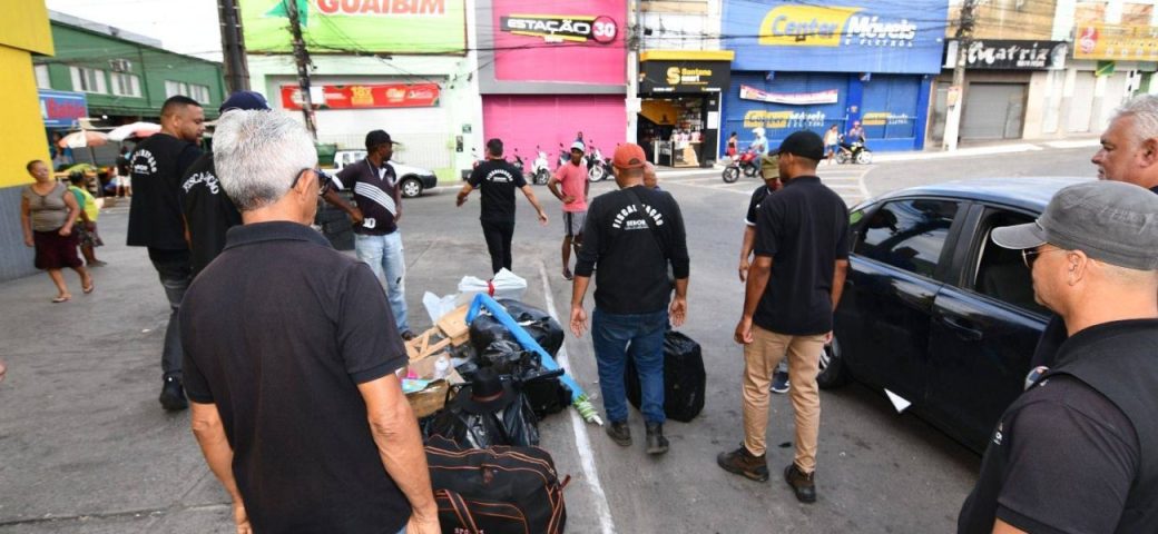 Operação no centro de Alagoinhas regulariza comércio informal e organiza trânsito