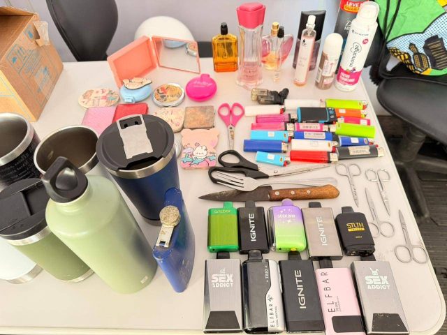 Mais de 2,3 mil objetos proibidos já foram retidos nos acessos para Festival Virada Salvador 2026