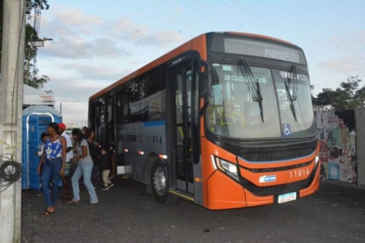 Prefeitura de Feira de Santana reforça transporte coletivo durante comemorações de Natal
