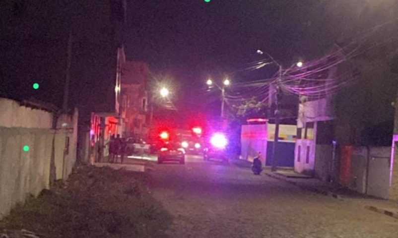 Homem morre vítima de tiros no bairro Campo Limpo, em Feira de Santana