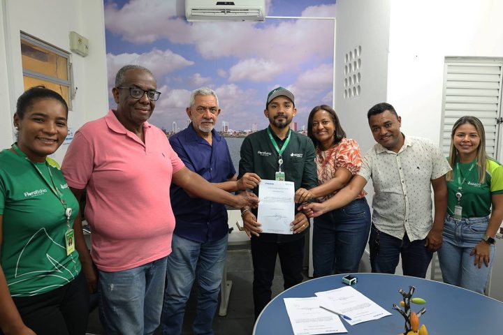 Prefeitura de Feira de Santana assina ordem de serviço para plano de recuperação do antigo aterro sanitário