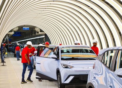 Obras de ampliação na unidade fabril da BYD vai elevar índice de nacionalização dos carros