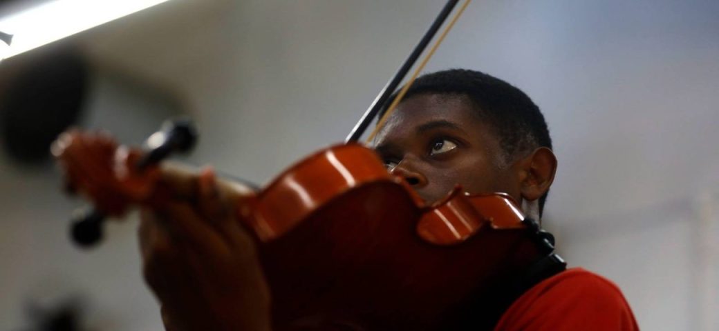 Neojiba abre inscrições para 490 vagas em núcleos da capital e interior da Bahia