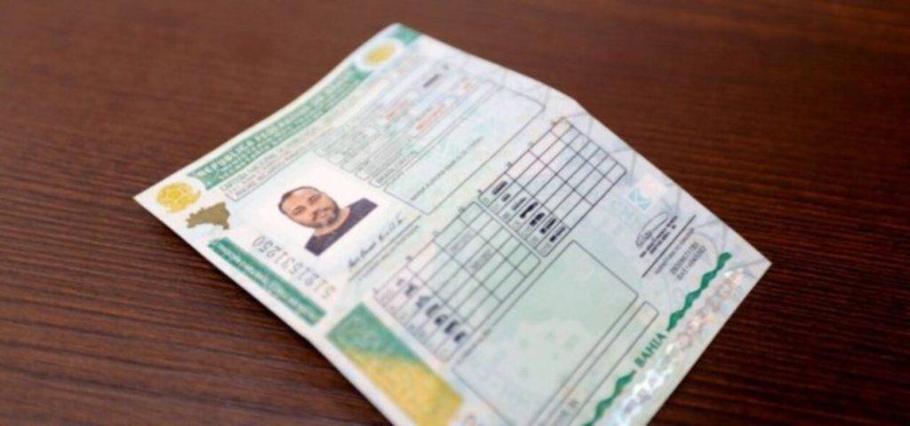 Bahia entrega primeira CNH através do novo programa nacional