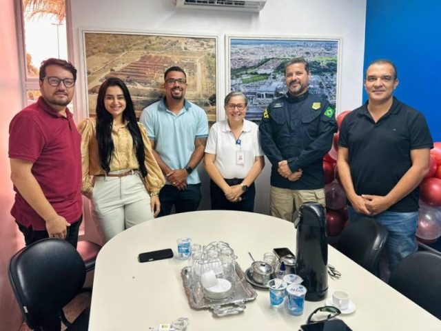 PRF e Hospital Clériston Andrade articulam ações conjuntas voltadas à preservação da vida