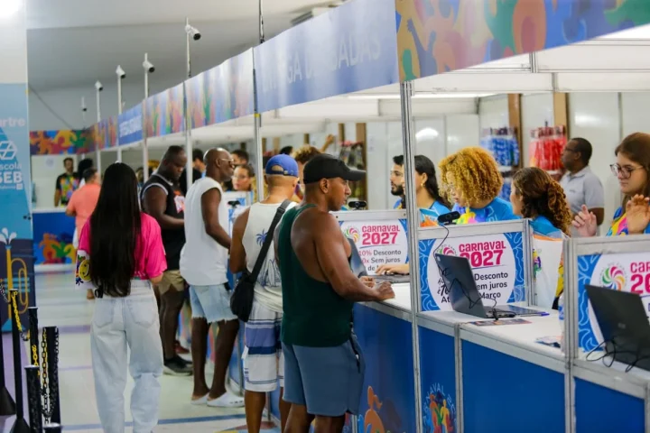 Entrega de abadás para Carnaval de Salvador começou na segunda, 9