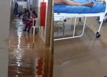 Fortes chuvas deixam hospital municipal alagado em cidade baiana
