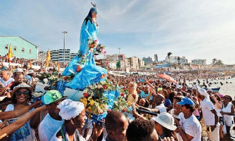 Dia de Iemanjá: festa atrai populares e devotos da rainha do mar nesta segunda, 2