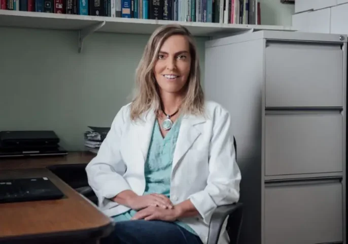 Brasileira cria vacina a partir de proteínas da placenta que pode reverter tetraplegia