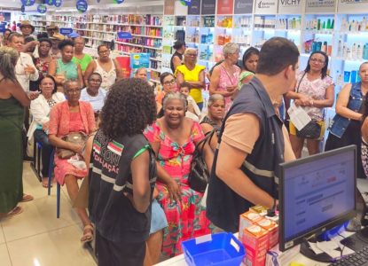 47 farmácias são fiscalizadas em Feira de Santana e cinco autos são emitidos