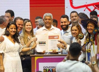 Governo da Bahia anuncia quase R$ 250 milhões para educação em mais de 80 municípios