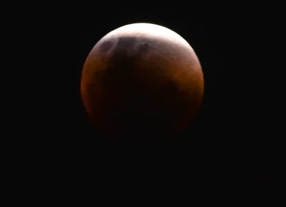 Saiba como será Lua de Sangue nesta terça, 3